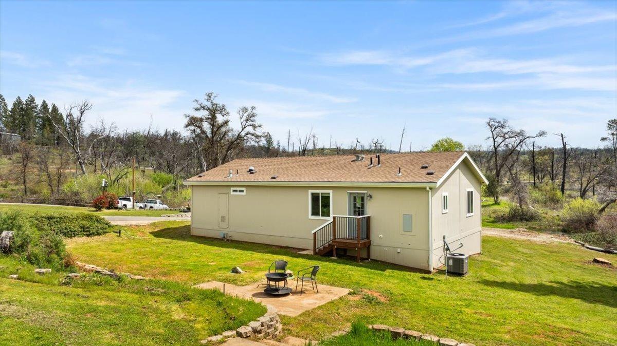 Grass Valley, California 95945, United States, 3 Bedrooms Bedrooms, ,2 BathroomsBathrooms,Residential,Pending,108292
