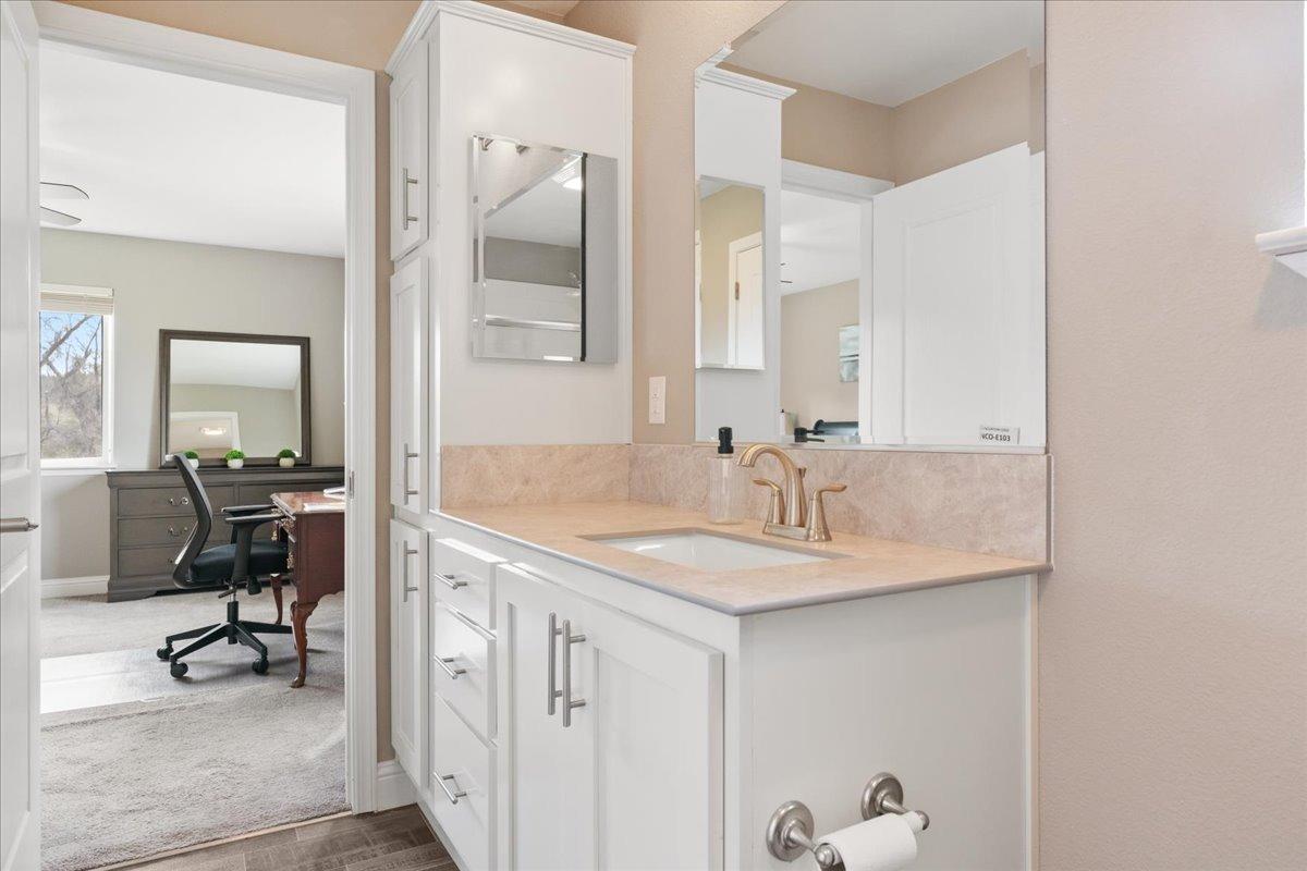 Grass Valley, California 95945, United States, 3 Bedrooms Bedrooms, ,2 BathroomsBathrooms,Residential,Pending,108292