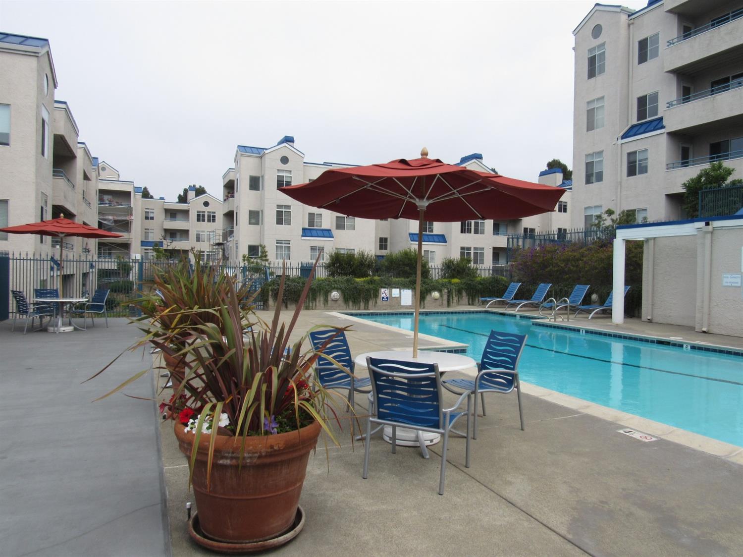 535 Pierce Street 2209