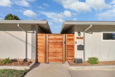 9147 La Riviera Drive Sacramento CA 95826