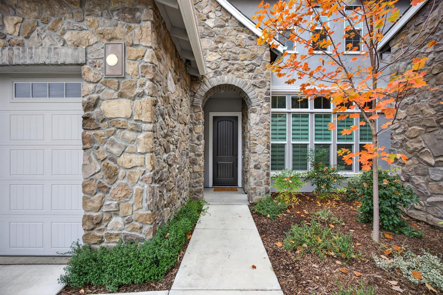 7550 Twin Bridges Lane