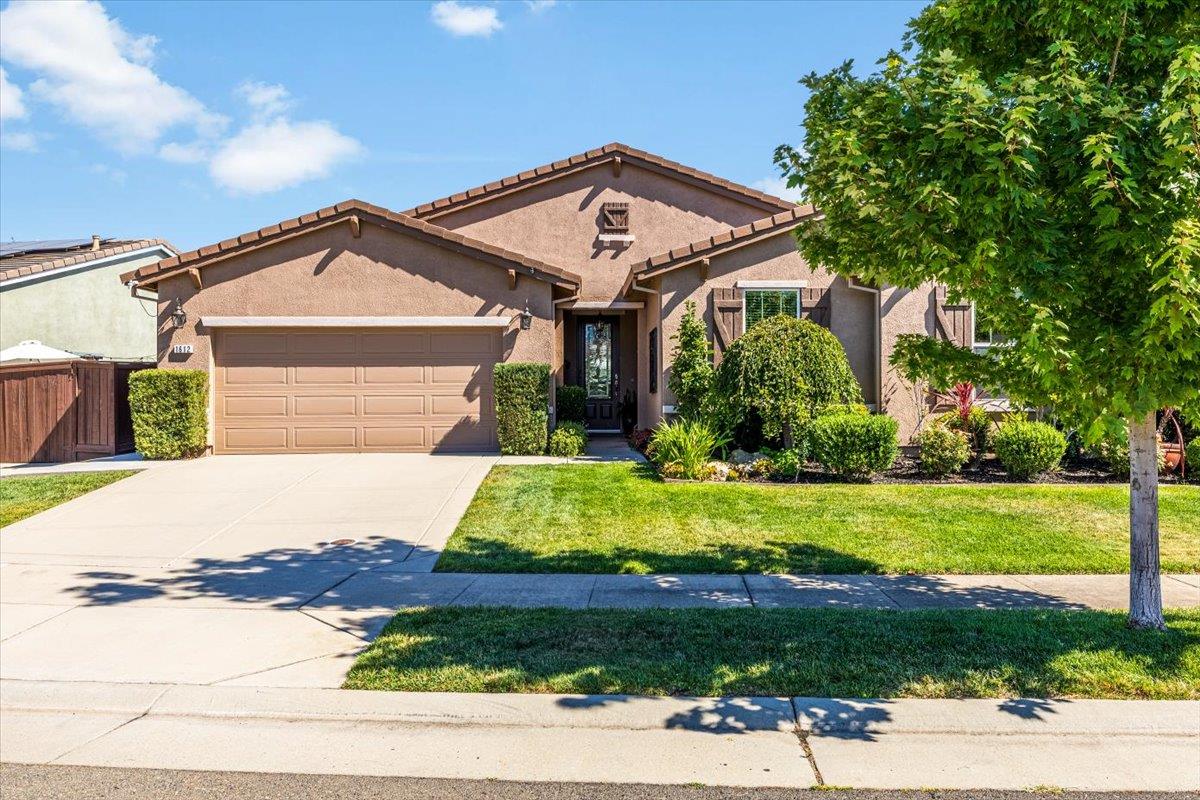 1612 Flora Way