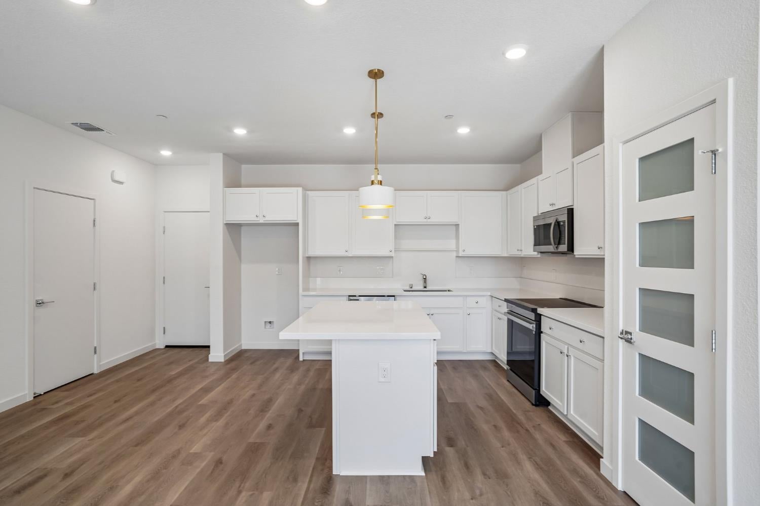 2061 Freya Walk