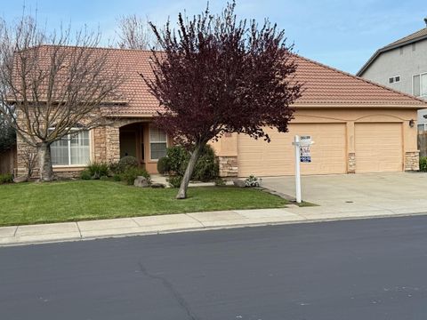 1717 St Mayeul Drive Modesto CA 95356