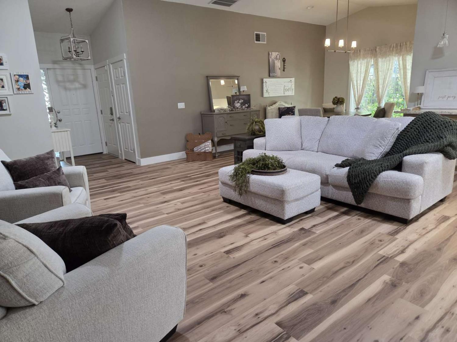 8328 Canyon Oak Drive