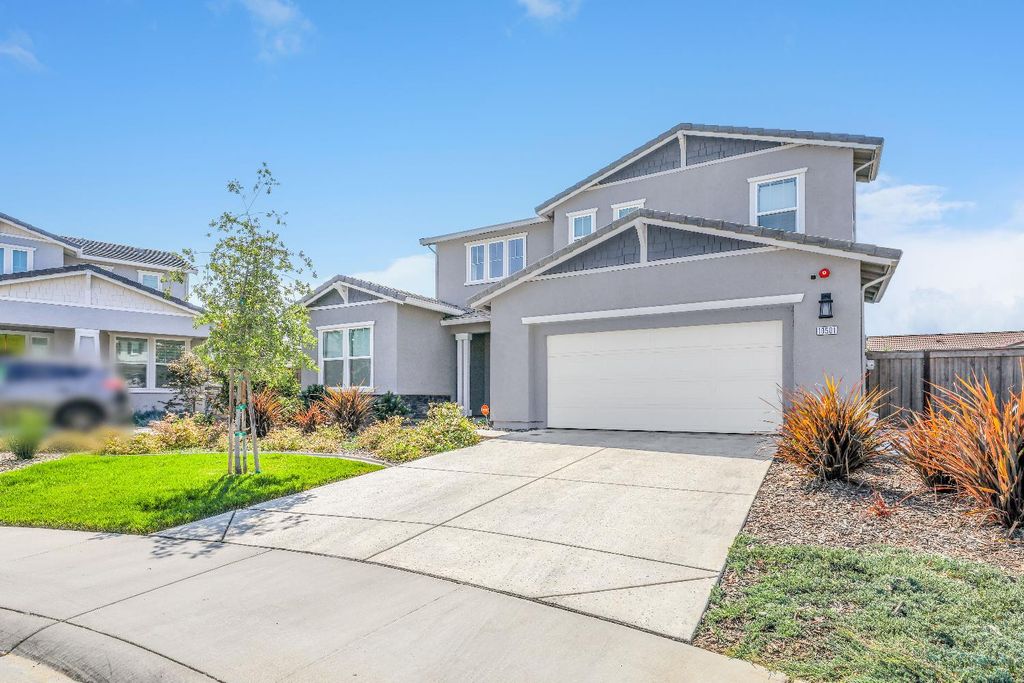 Photo of 10501 Tavoras Court, Elk Grove, CA 95757 (MLS # 225120672)