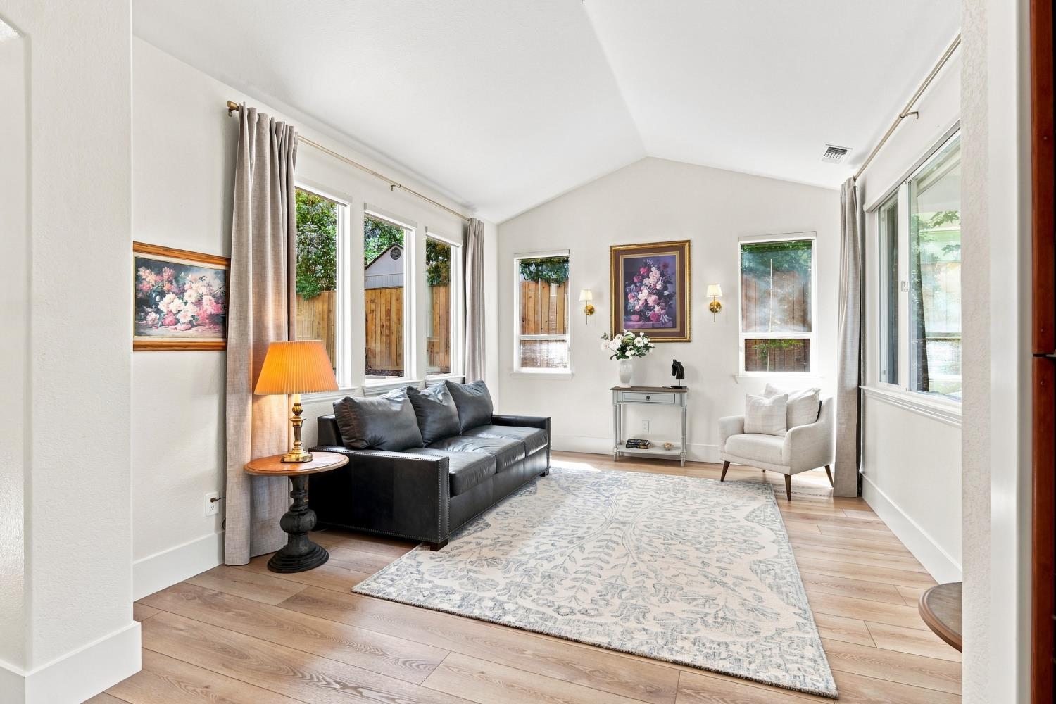 3835 Deer Ridge Lane