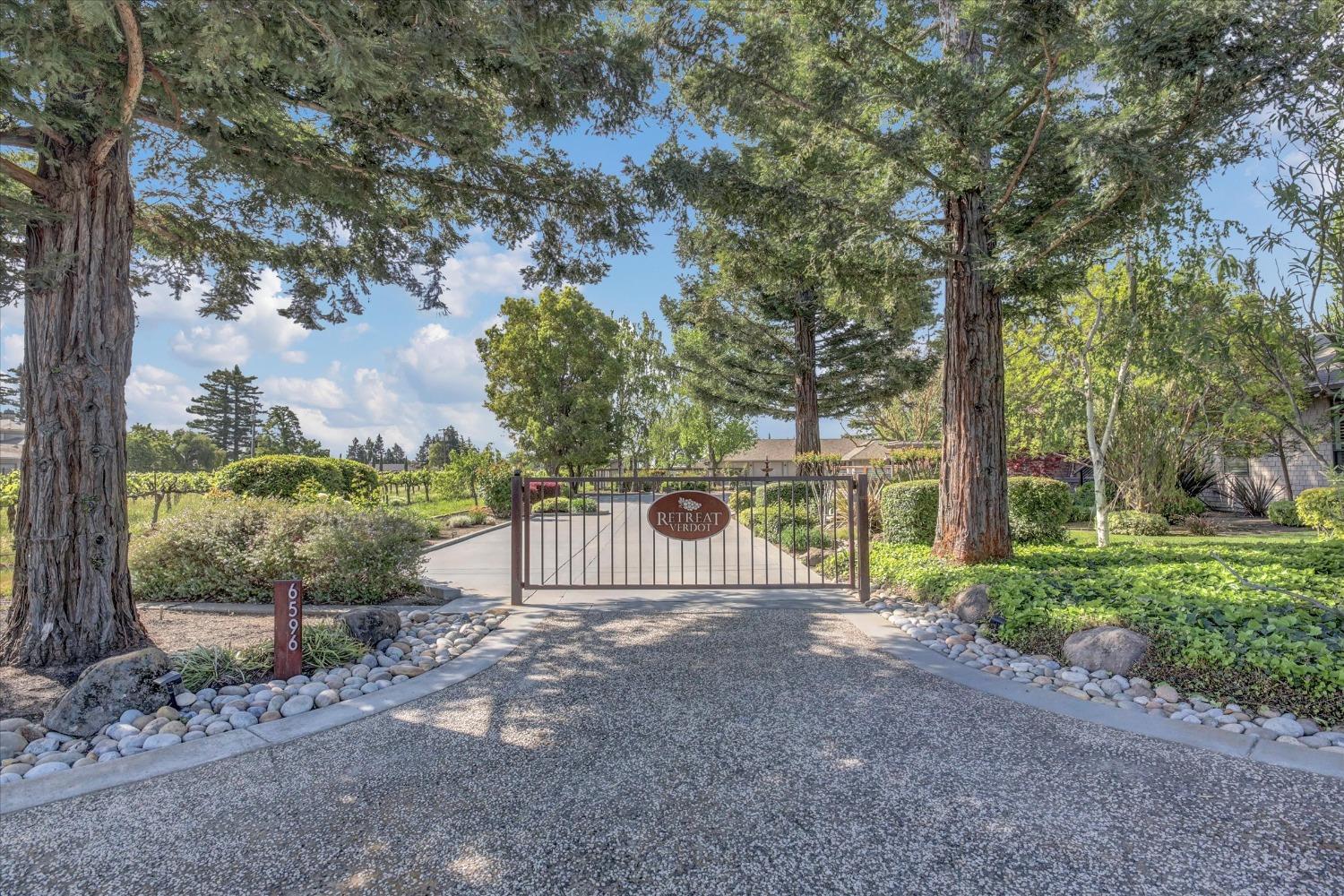 6596 E Realty Road