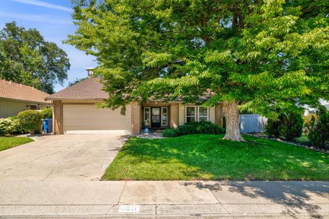 6611 Branchwater Way, Citrus Heights, CA 95621 - MLS#: 225008828