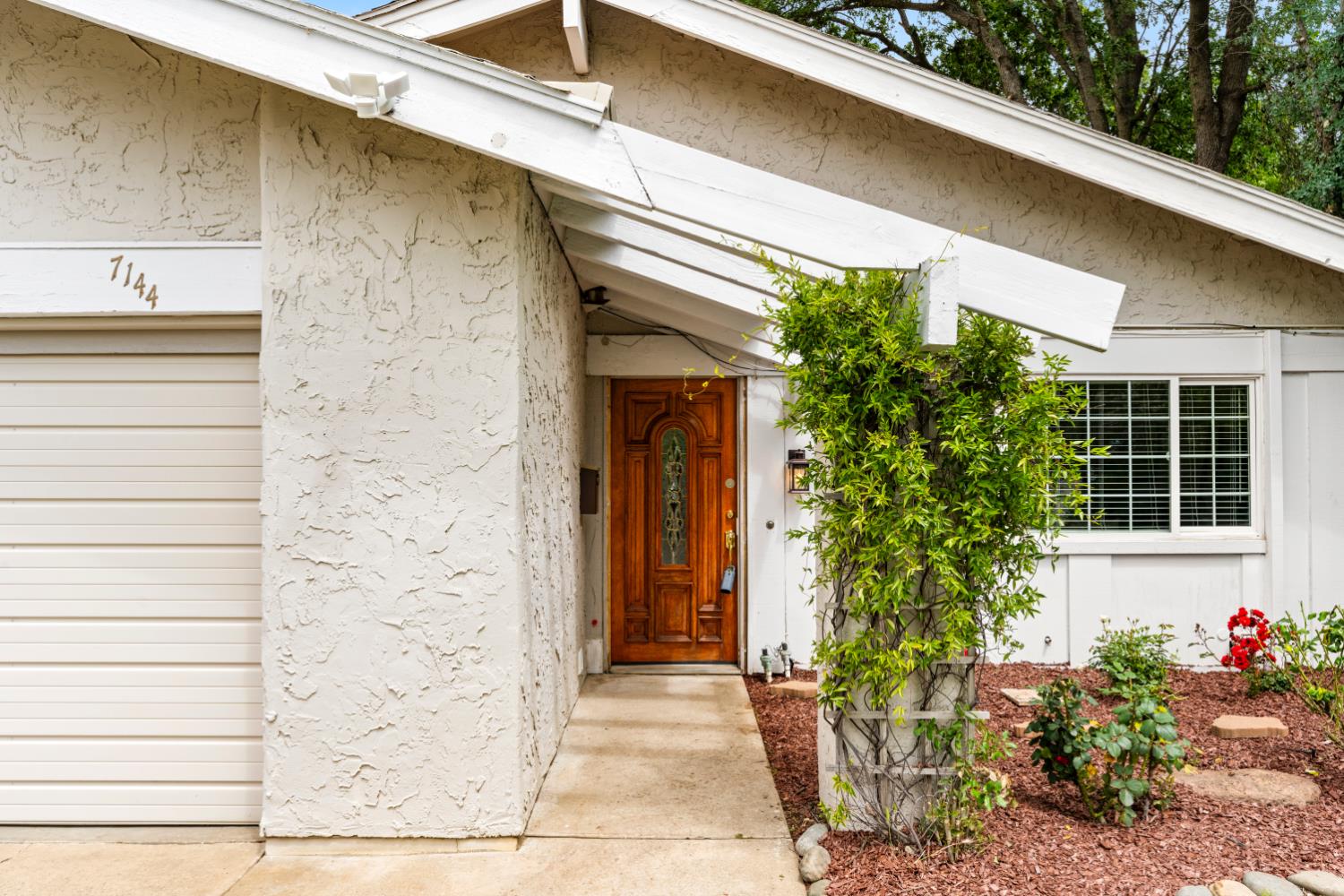 7144 Woodmore Oaks Drive