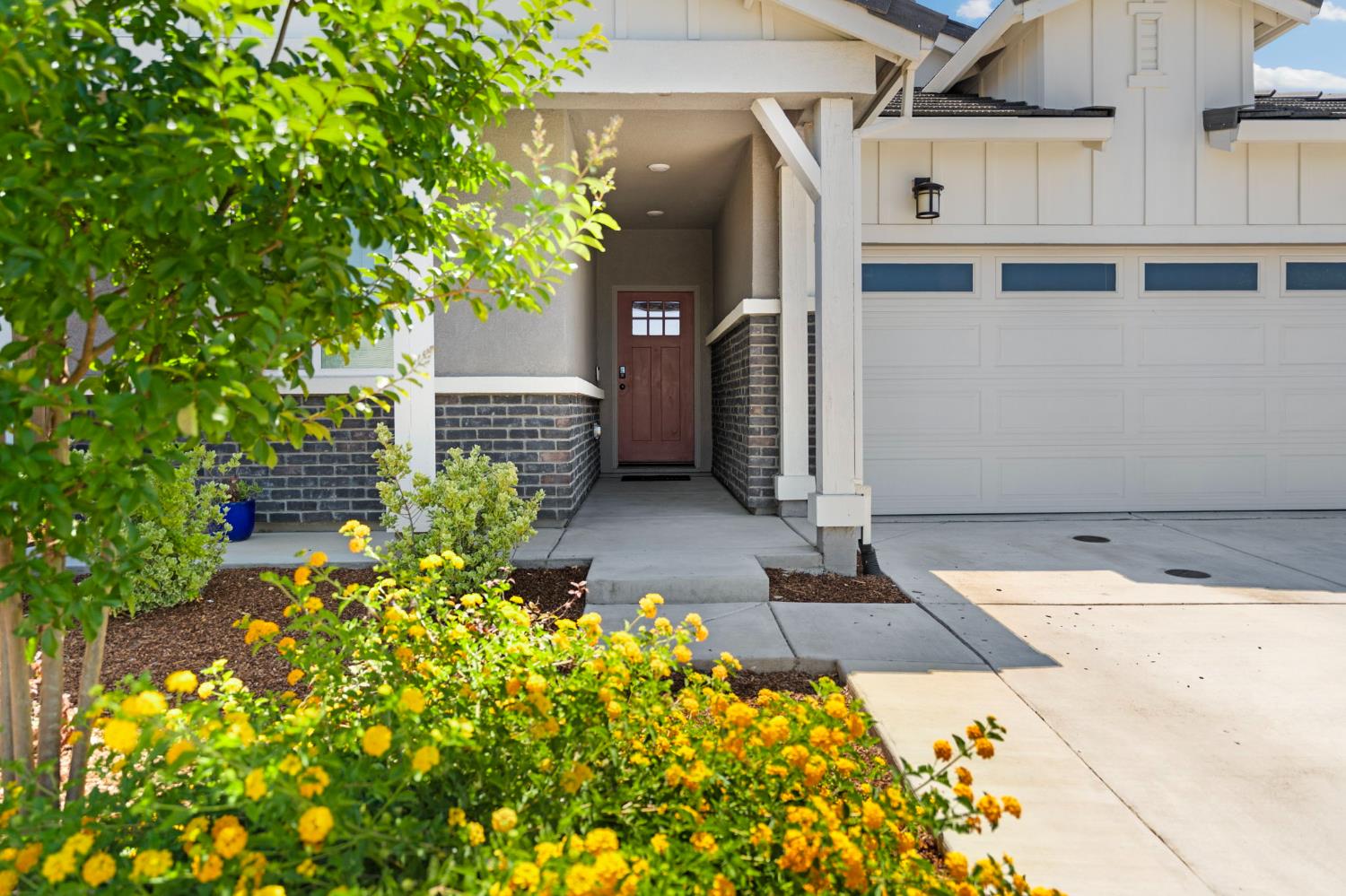 240 Helios Court