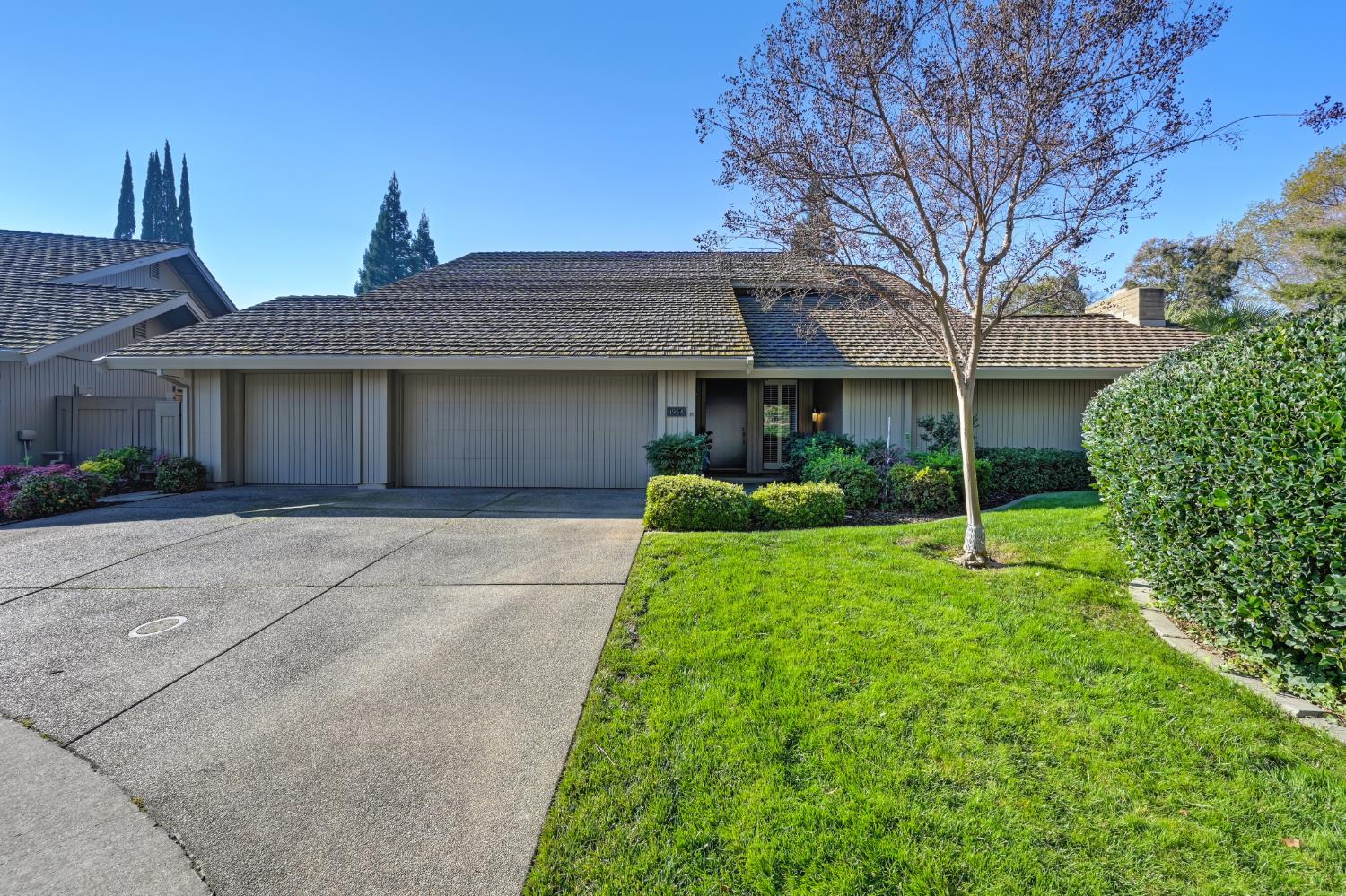 1954 D O Mills Court