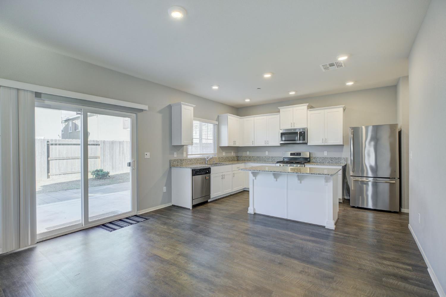 6048 Emerald Park Lane