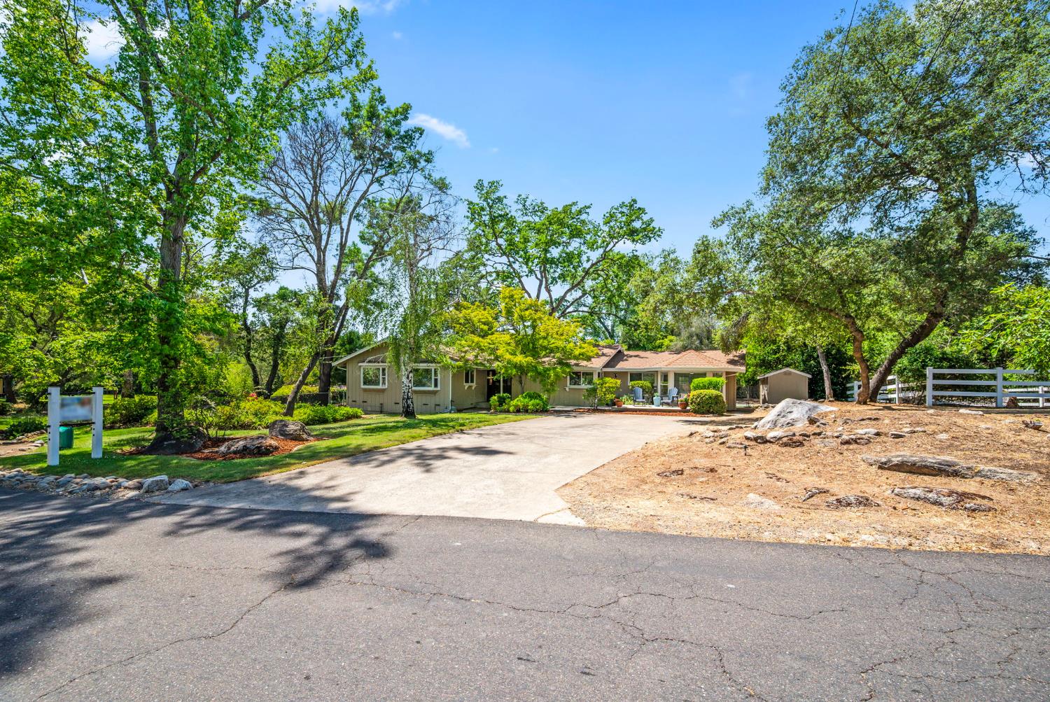7402 West Lane