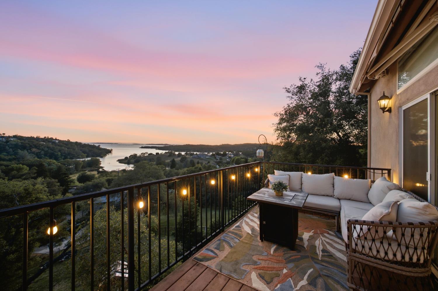 664 Shoreline Pointe