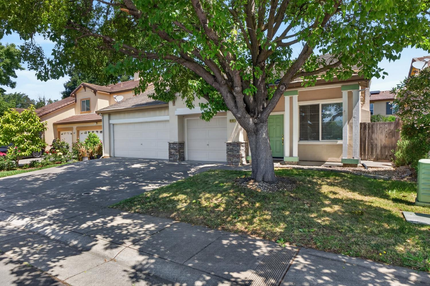 8161 Grisham Way