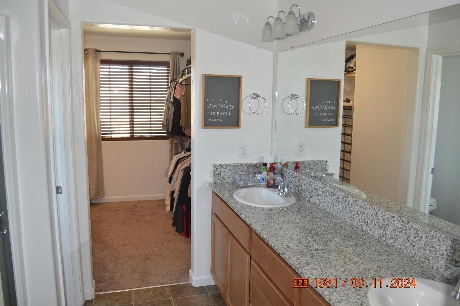 Chowchilla, California 93610, United States, 5 Bedrooms Bedrooms, ,3 BathroomsBathrooms,Residential,Pending,30774