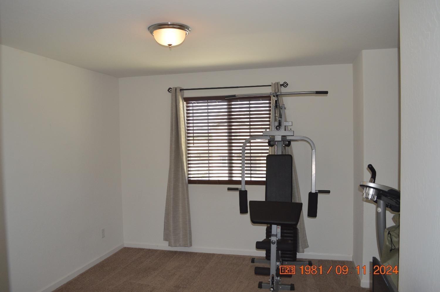 Chowchilla, California 93610, United States, 5 Bedrooms Bedrooms, ,3 BathroomsBathrooms,Residential,Pending,30774