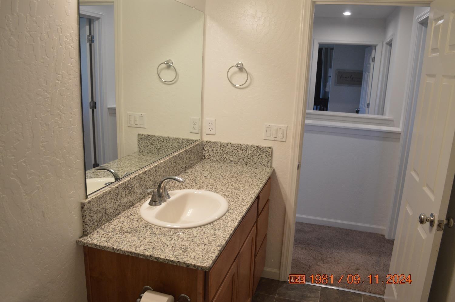 Chowchilla, California 93610, United States, 5 Bedrooms Bedrooms, ,3 BathroomsBathrooms,Residential,Pending,30774