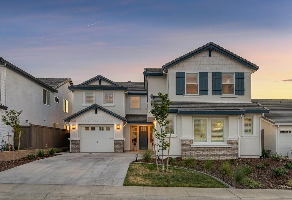 716 Saddlerock Way