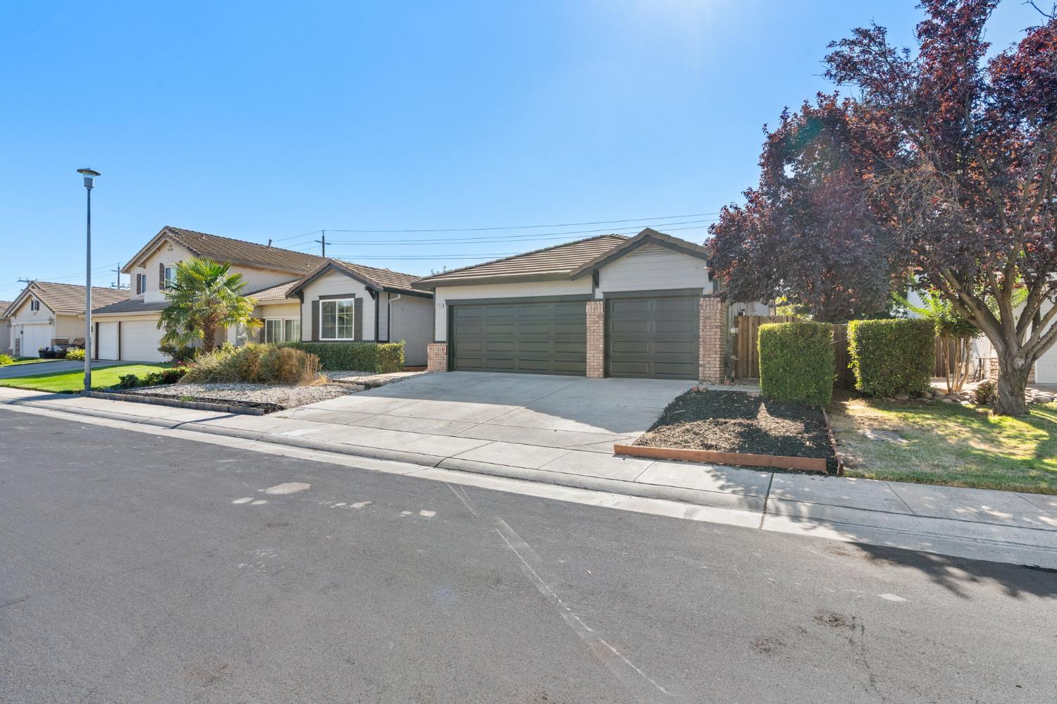 9760 Onyx Park Place
