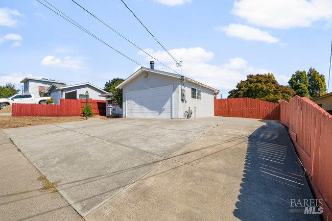10 Flamingo Court