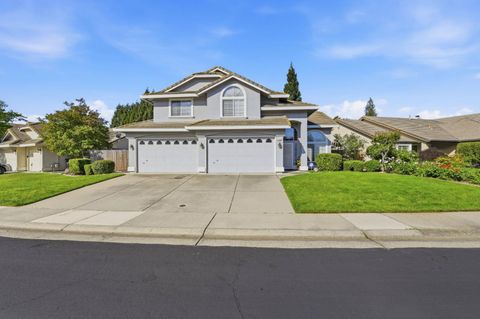 1892 Avenida Martina Roseville CA 95747
