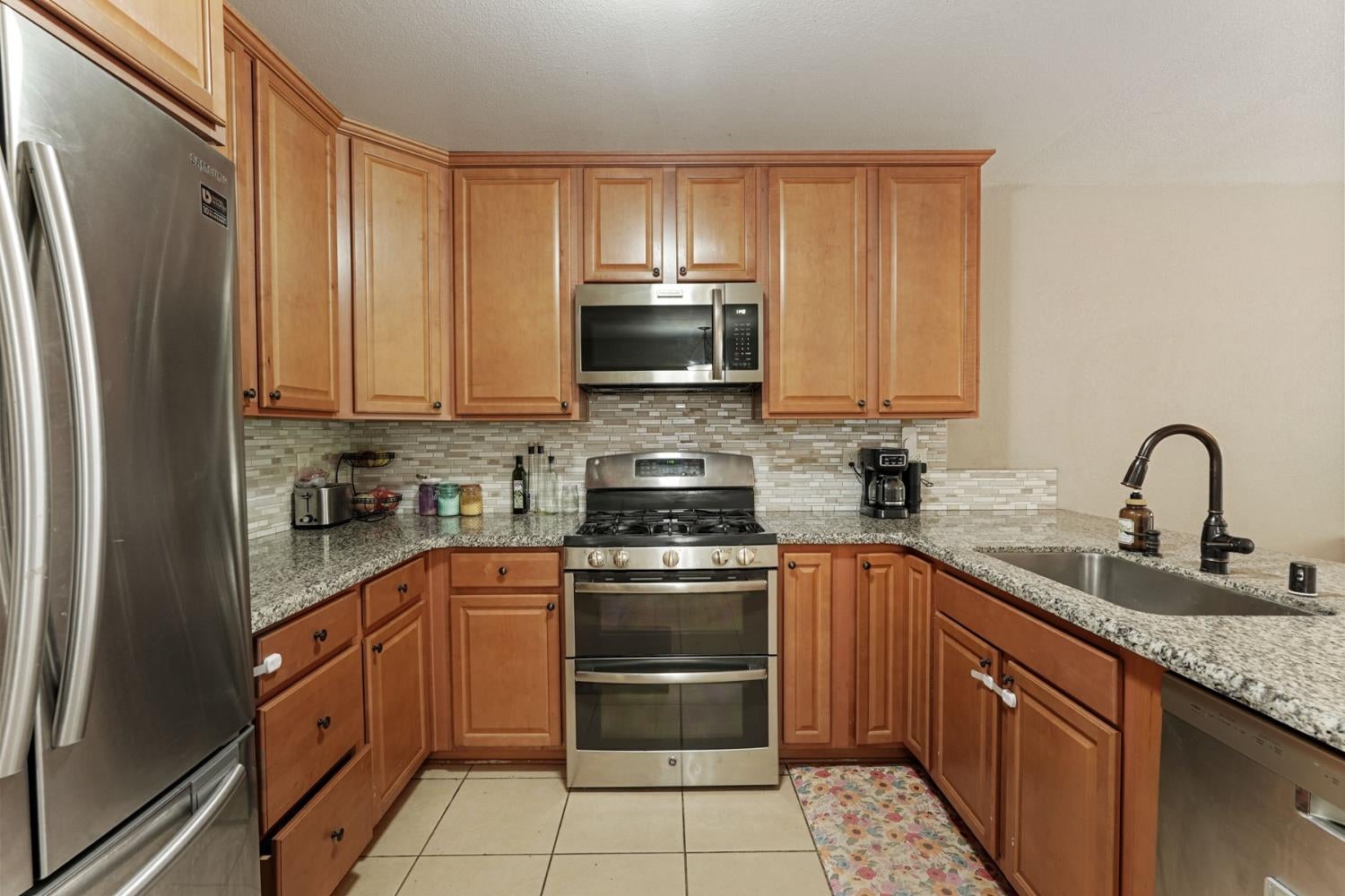 2913 Kachina Way