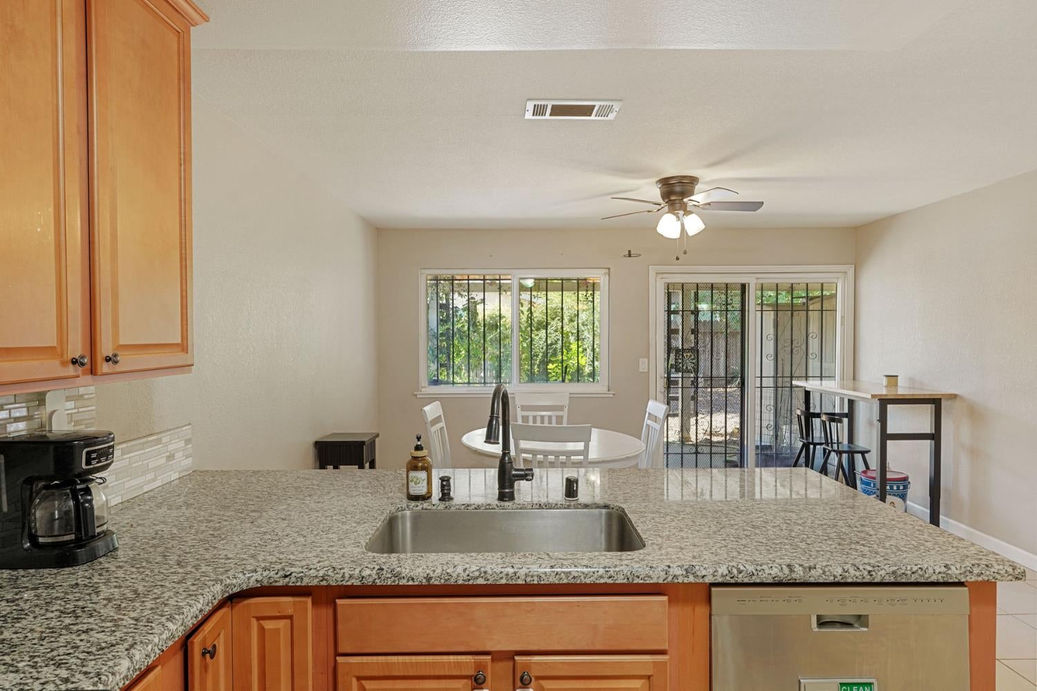 2913 Kachina Way