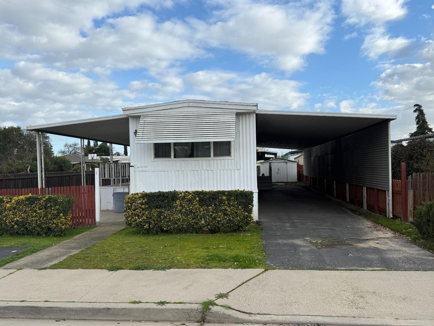 Listing image 1
