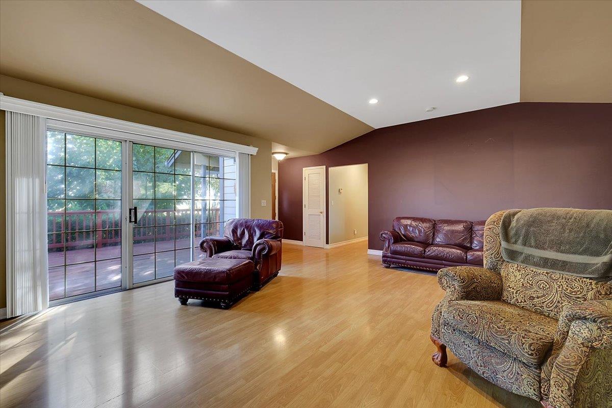 8890 Daguerra Point Drive