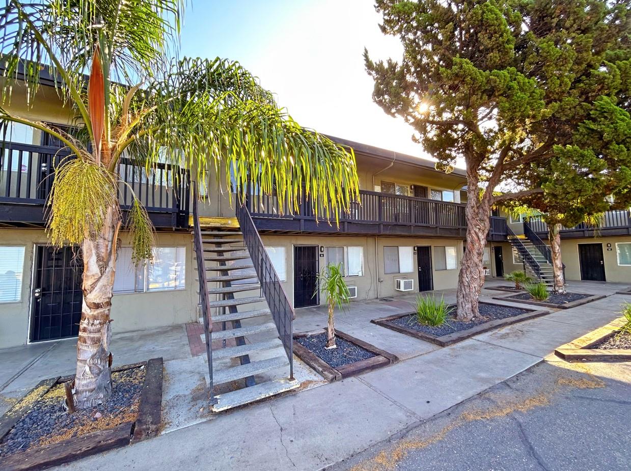 150 Gateway Court