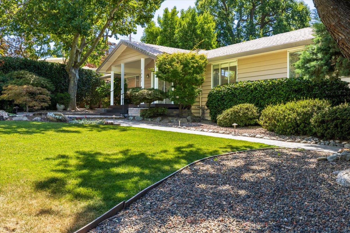3941 Orangewood Drive