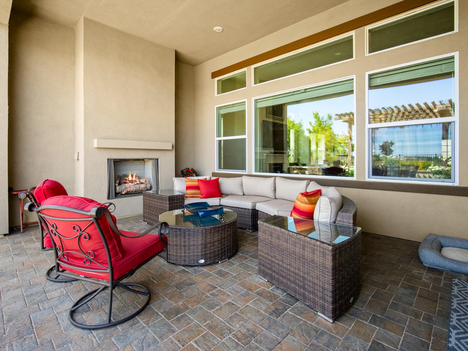 El Dorado Hills, California 95762, United States, 3 Bedrooms Bedrooms, ,4 BathroomsBathrooms,Residential,Active,140710