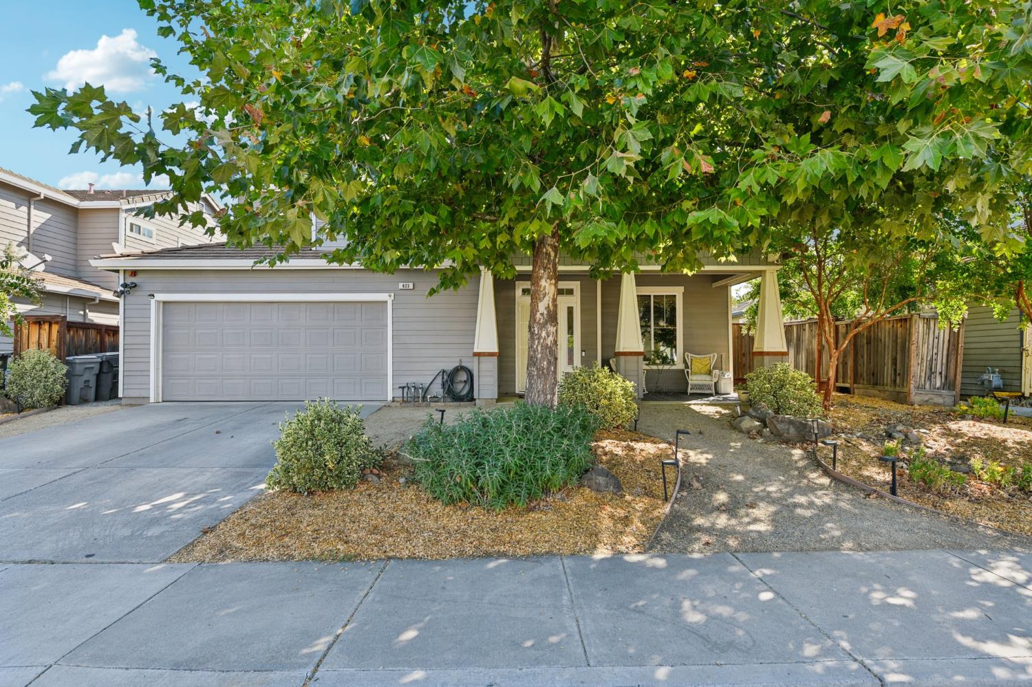 623 Ivy Loop