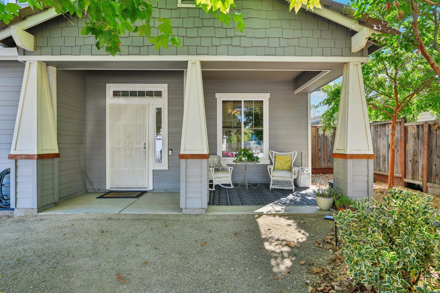 623 Ivy Loop