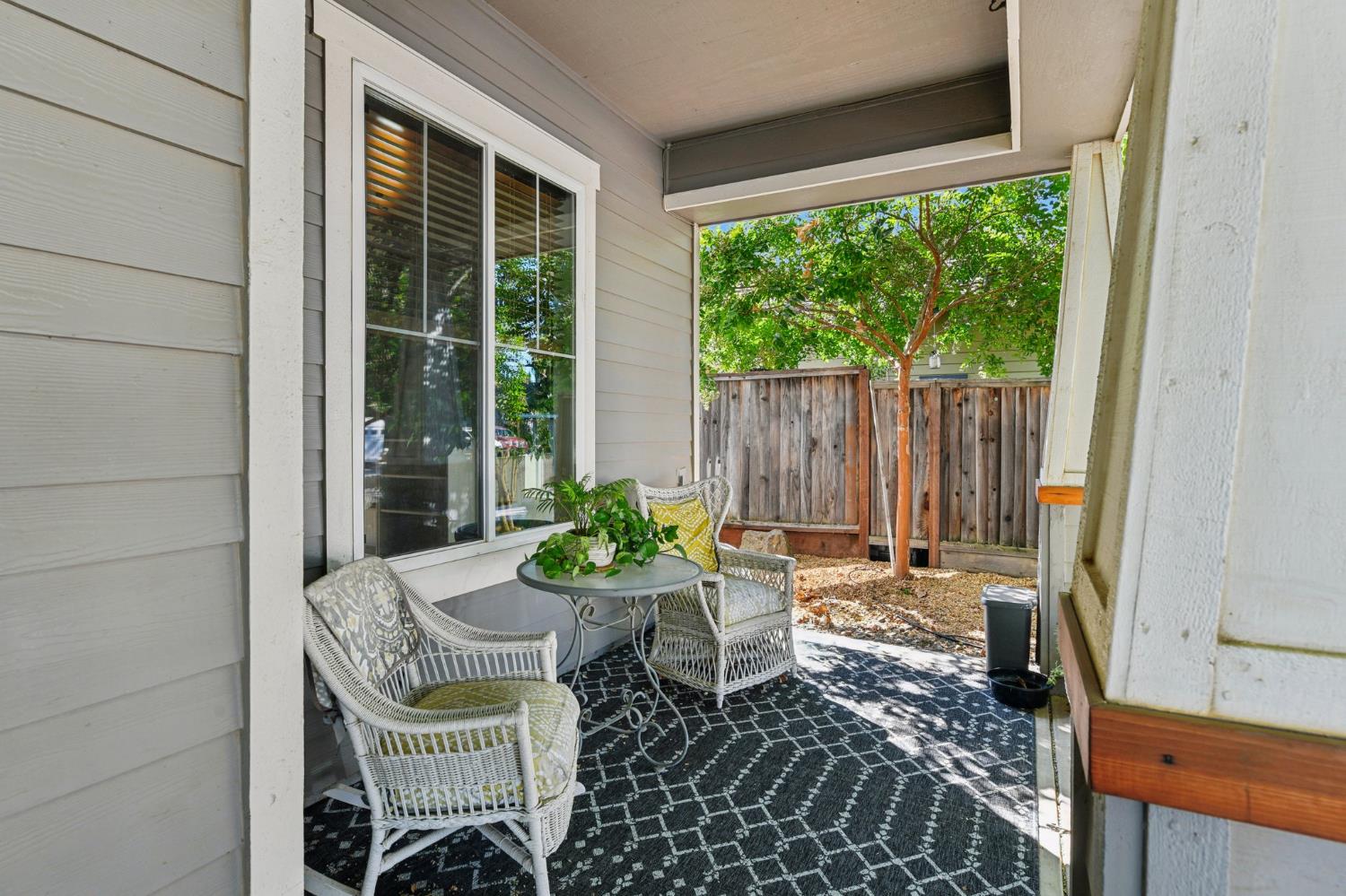 623 Ivy Loop