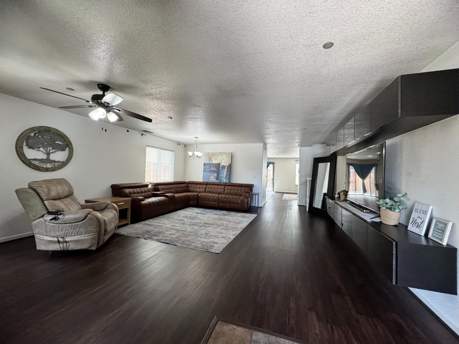 2558 Allen Circle