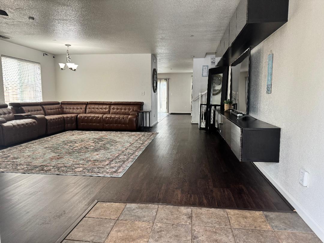 2558 Allen Circle