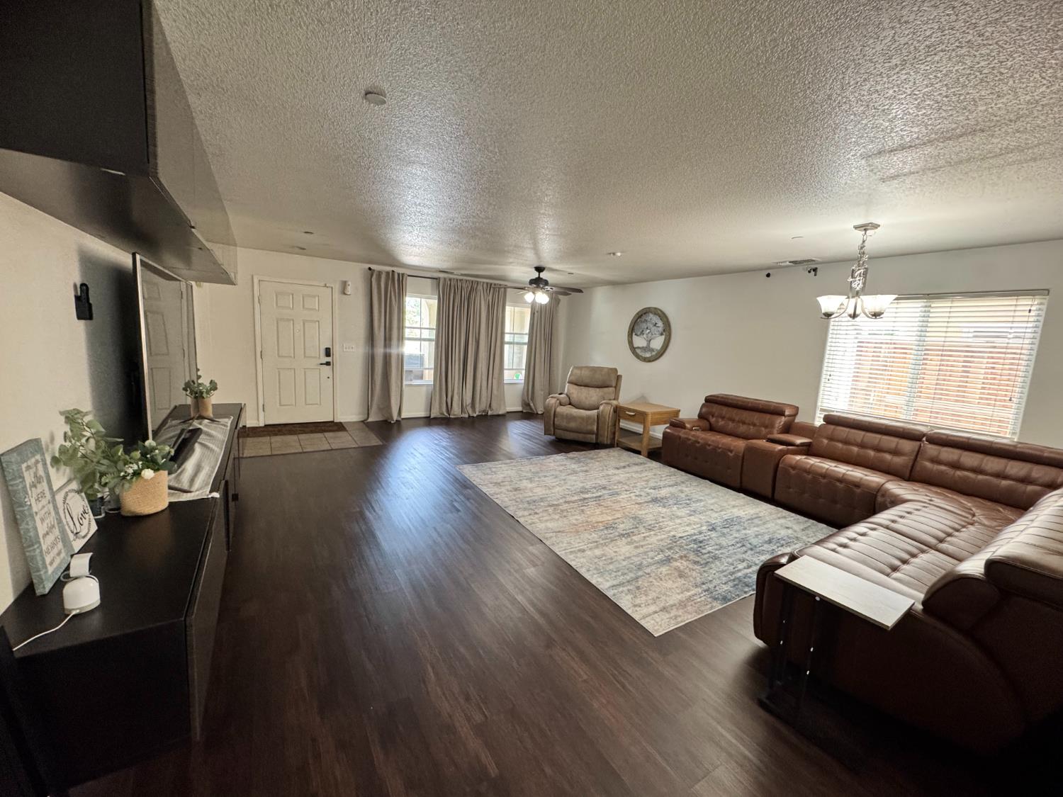 2558 Allen Circle