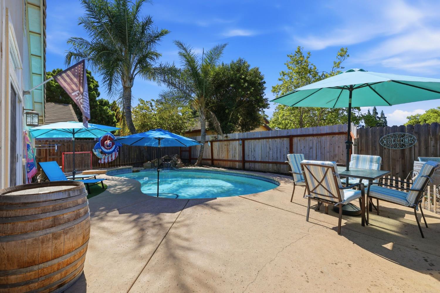 5200 Laguna Crest Way