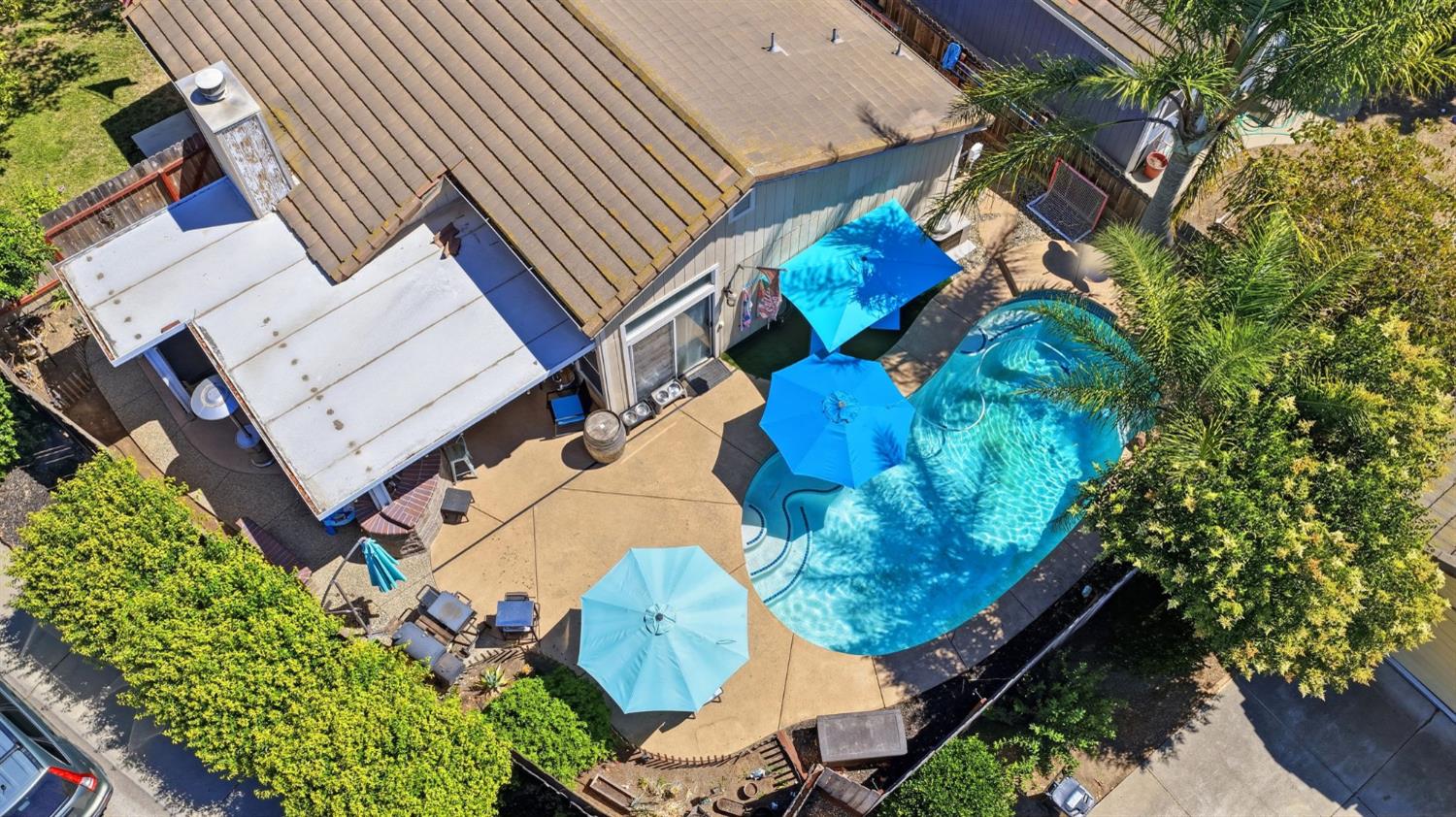 5200 Laguna Crest Way