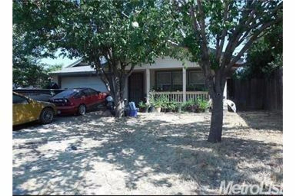 Photo of 6251 Fowler Court, Sacramento, CA 95828 (MLS # 226005791)