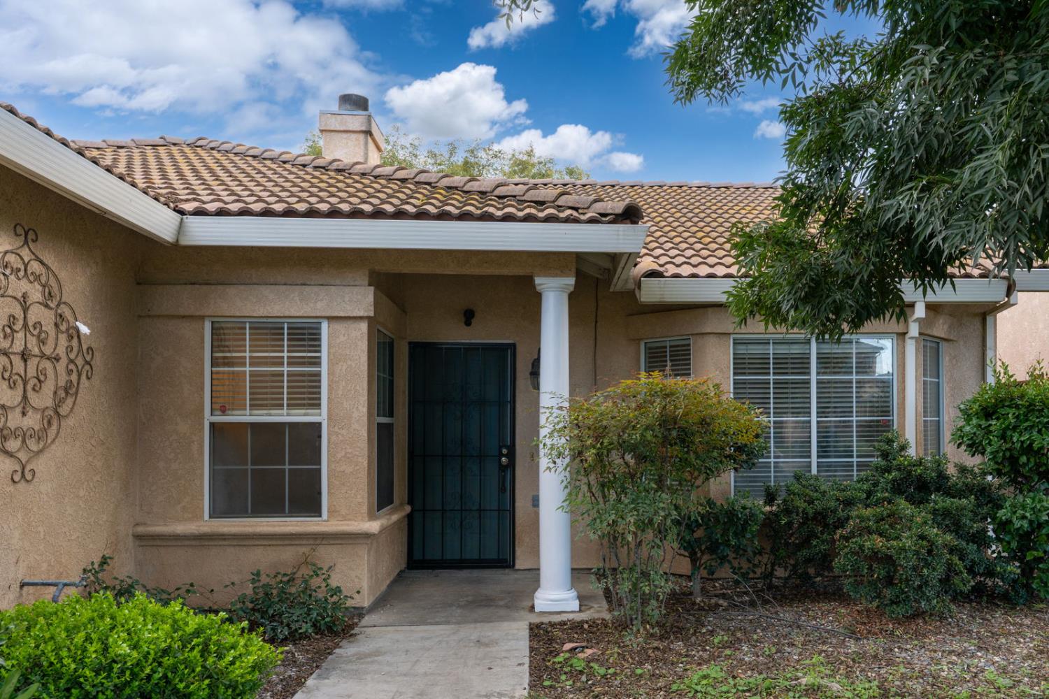 Los Banos, California 93635, United States, 3 Bedrooms Bedrooms, ,2 BathroomsBathrooms,Residential,Pending,246597