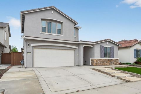 7494 Tapiro Way Sacramento CA 95829