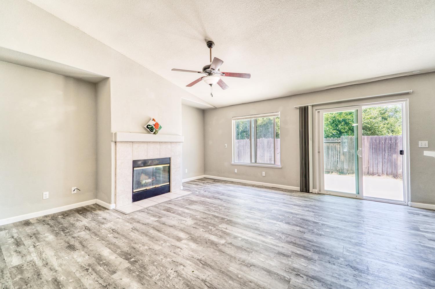 6034 Oleander Lane