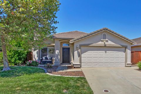 7053 Lyndale Circle Elk Grove CA 95758