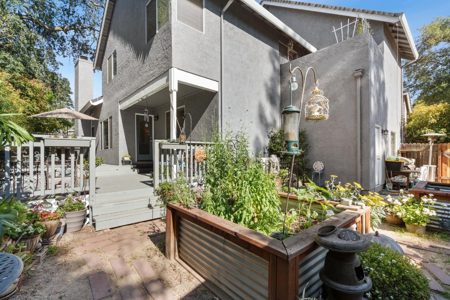 8635 Amber Oaks Court