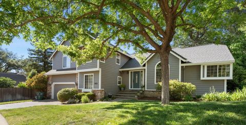 8635 Amber Oaks Court Fair Oaks CA 95628