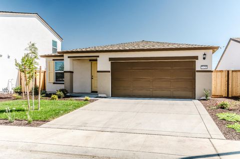 7421 Stellar Way Sacramento CA 95829